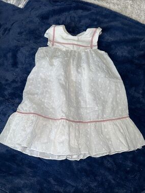 4T Vintage Sweet Flutter sleeves ruffled hem White Eyelet Girls Dress Pink Trim
